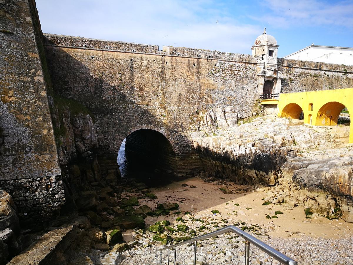 Peniche'S Blue & Yellow Kültér fotó